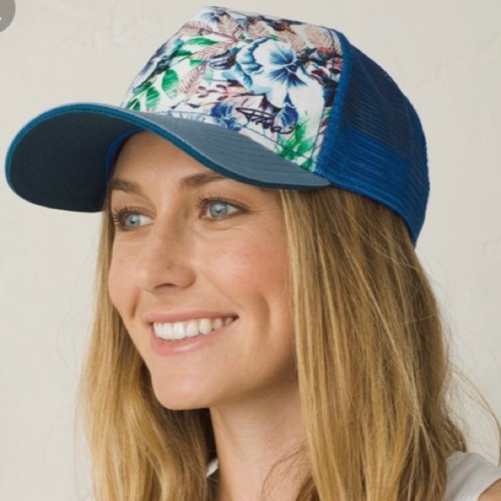 Lovely & vibrant 🌺 trucker hat by Prana!
